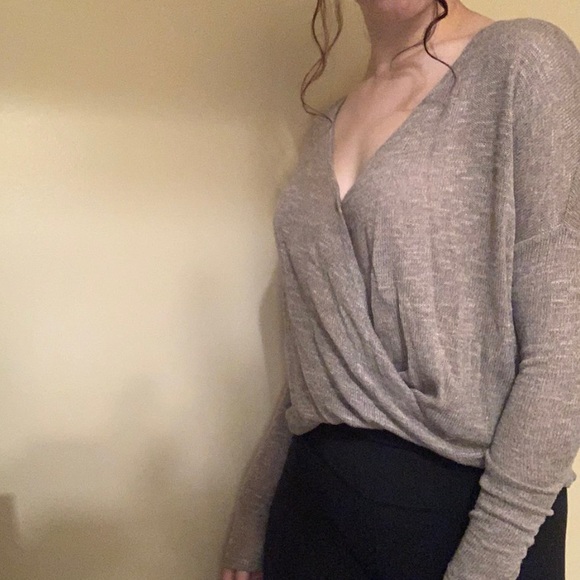 A&F knit top - Picture 1 of 2